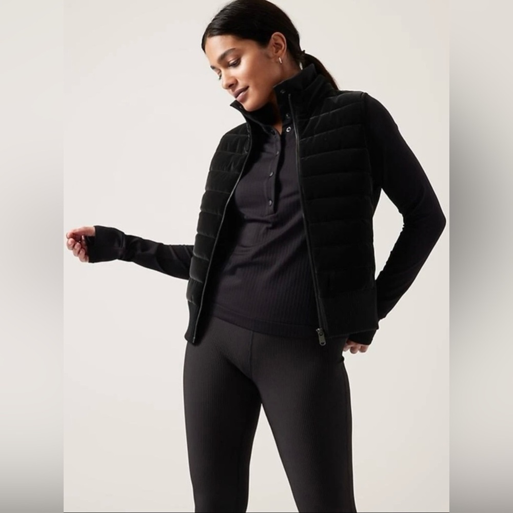 Athleta Hanover Hybrid Vest // Black